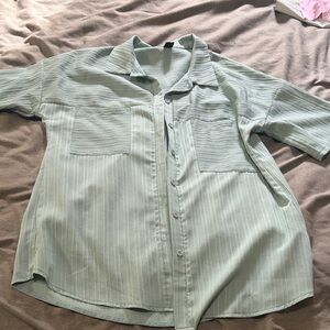 Shein green button down
Size M